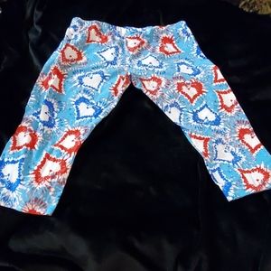 Red white and blue capris leggings.